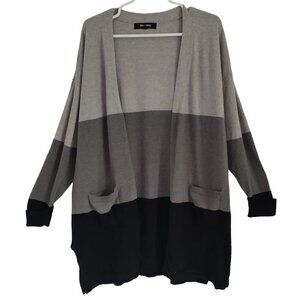 Chloe + Jasmine Womens 1X Gray and Black Cardigan, Rayon, Polyester, Nylon.